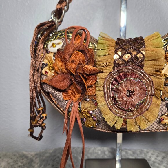 Julma Paris Floral Embellished Shoulder Bag - Picture 5 of 12